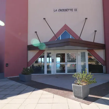 T2 Avec Loggia, Wifi, Parking, Proche - Fr-1-472a-197 *