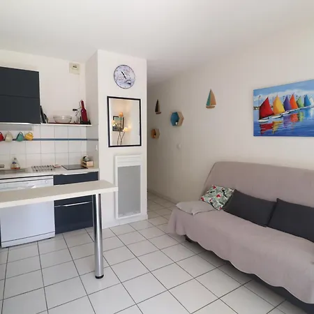 T2 Avec Loggia, Wifi, Parking, Proche - Fr-1-472a-197 Sète